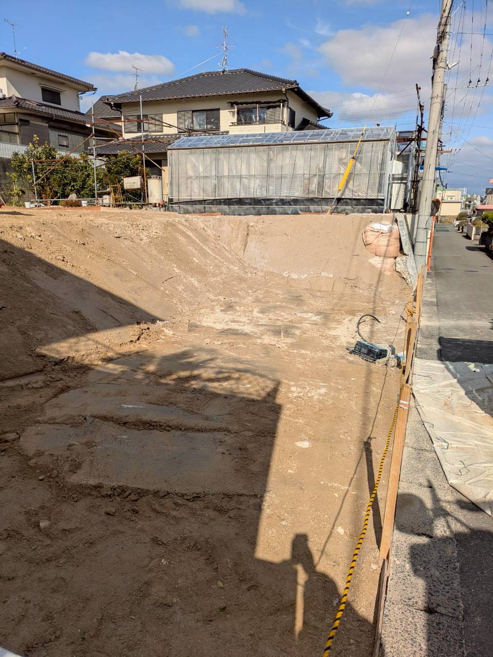 LINE_ALBUM_平野台から長者原へ重機回送_260317_2