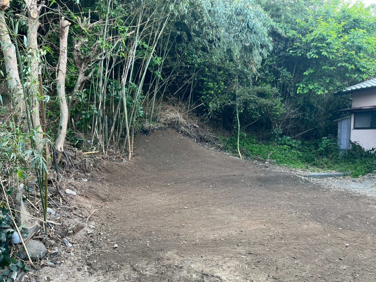LINE_ALBUM_神在西 515 5日目 埋設物撤去 整地 重機回送 完了_260516_7