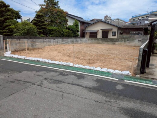 『福岡市西区内浜二丁目』　木造二階建家屋　解体工事