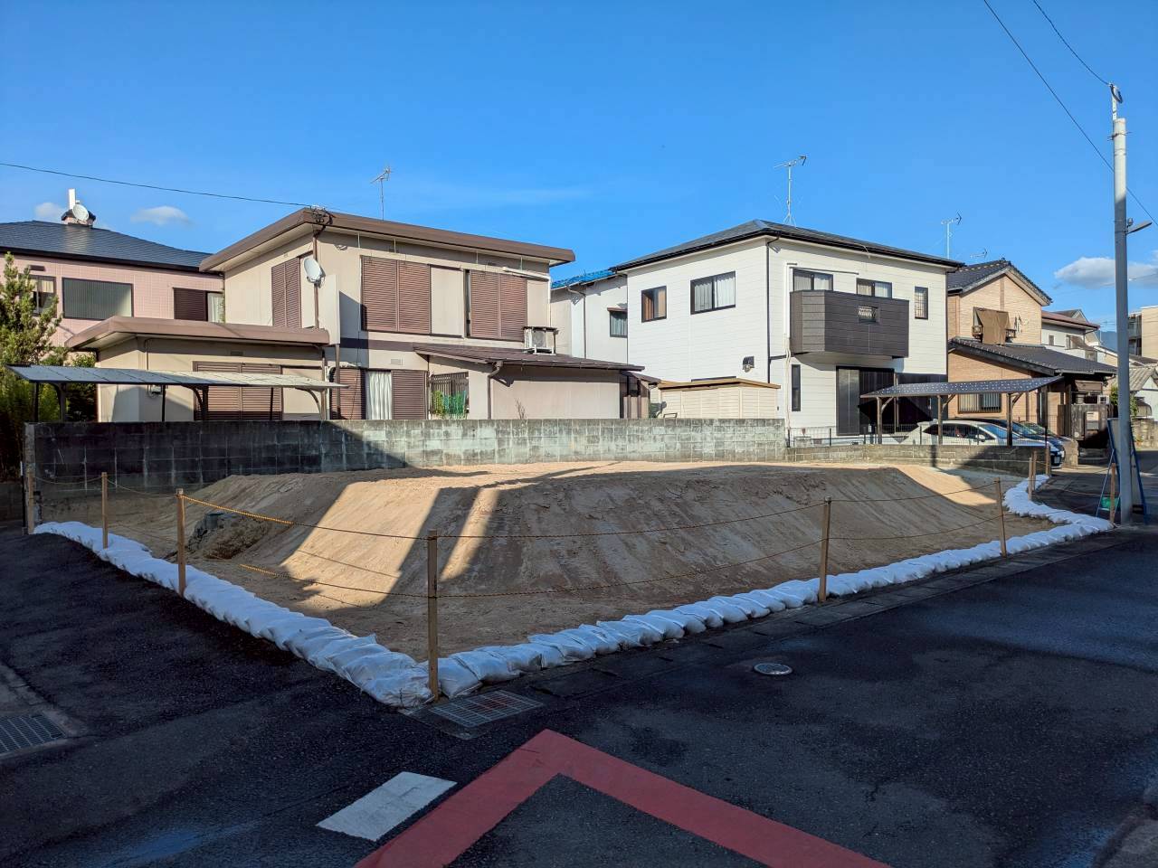 LINE_ALBUM_１４日目 志免木造　完工　重機搬出_260715_3