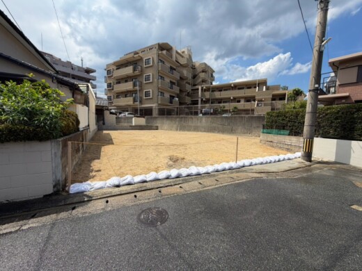 『福岡市南区老司一丁目』　木造二階建家屋　解体工事
