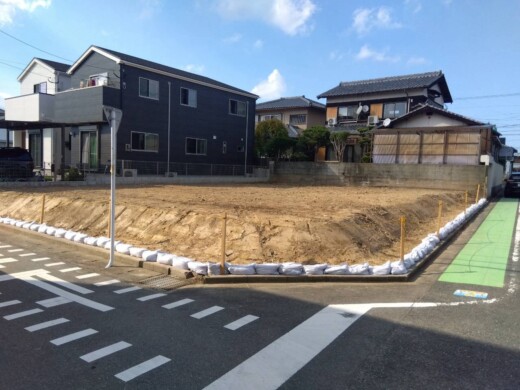 『福岡市西区豊浜一丁目』　軽量鉄骨造家屋　解体工事